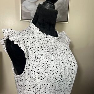 Adrianna Papell blouse belt NOT included